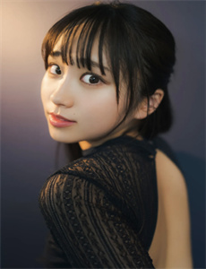 《极品人妖sarinavalentina》